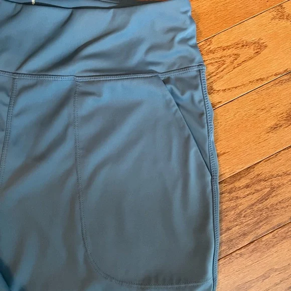 Soothfeel - Women’s Jogger Pants in Dusty Blue - Size Medium - Picture 8 of 15